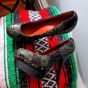 Snake Skin Platform Heel